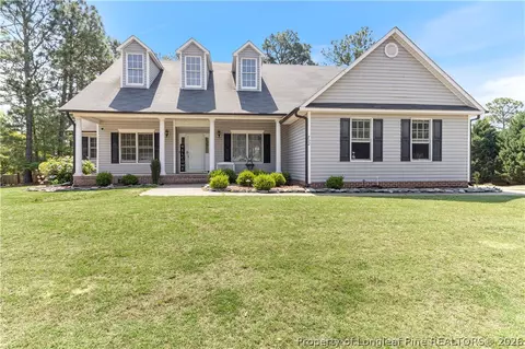 732 Stone Cross Dr, Spring Lake, NC 28390