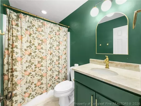 Bath - 41 Botanical Ct, Bunnlevel, NC 28323 photo 5 of 6