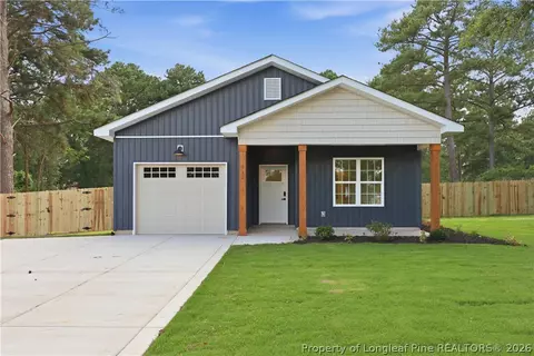 312 Scurlock Ct, Raeford, NC 28376