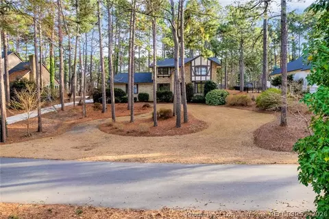 6821 Thames Dr, Fayetteville, NC 28306