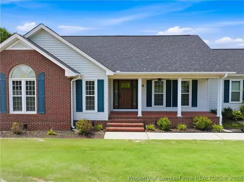 44 Oak Hill Dr, Dunn, NC 28334