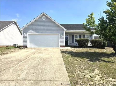 1478 Oldstead Dr, Fayetteville, NC 28306