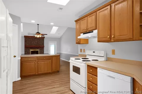 Kitchen - 691 Bald Eagle Dr, Vass, NC 28394 photo 1 of 4