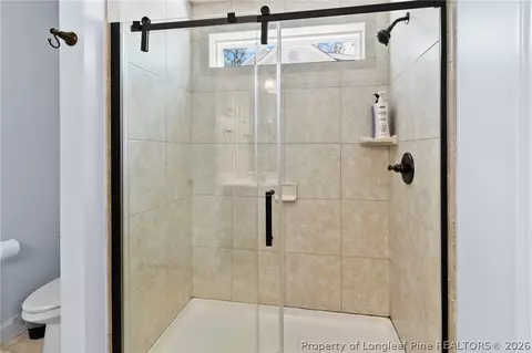 Bath - 1500 Longleaf Dr E, Pinehurst, NC 28374 photo 2 of 4