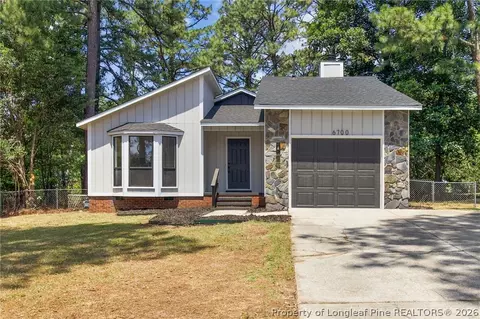 6700 Sandfield Ct, Fayetteville, NC 28304