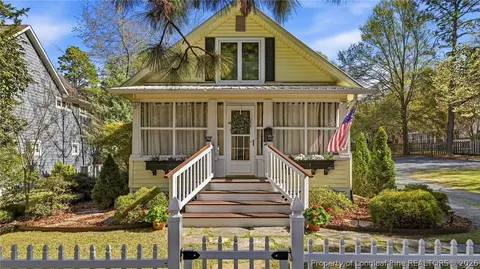 745 N May St, Southern Pines, NC 28387