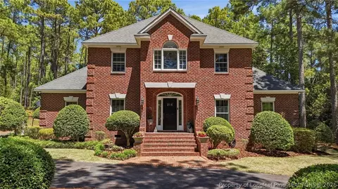216 Plantation Dr, Southern Pines, NC 28387