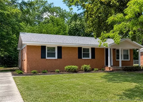 110 W Sunset Dr, Red Springs, NC 28377