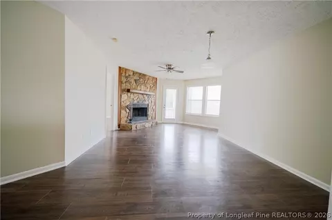 1006 Brookhollow Dr #7, Fayetteville, NC 28314