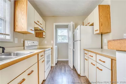 1006 Brookhollow Dr #7, Fayetteville, NC 28314