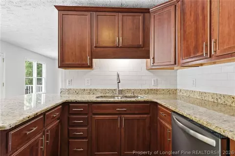 Kitchen - 962 Lakeridge Dr, Cameron, NC 28326 photo 3 of 4