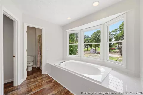 Bath - 962 Lakeridge Dr, Cameron, NC 28326 photo 4 of 7