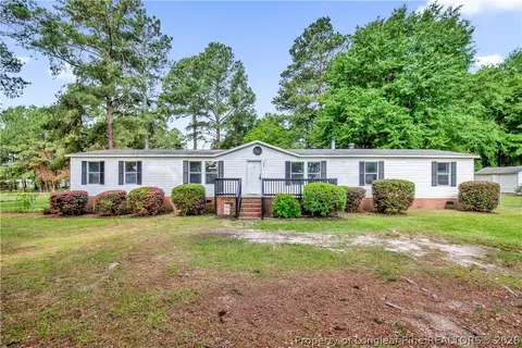 122 Huckabee St, Raeford, NC 28376