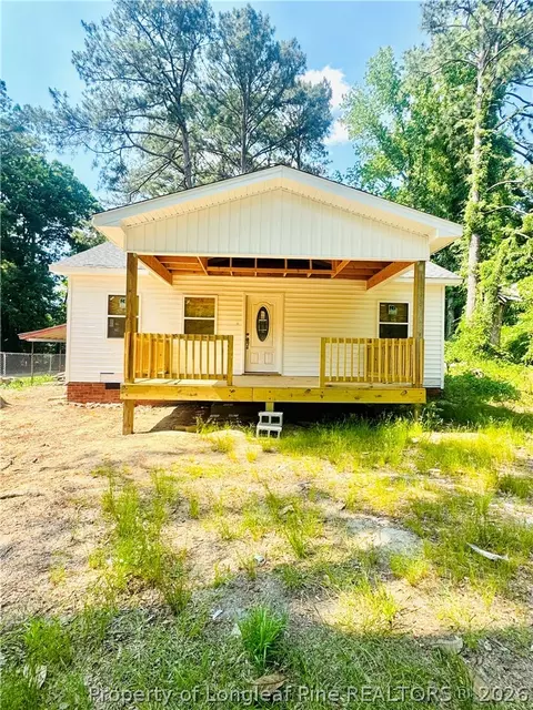 909 Ray Ave, Sanford, NC 27330