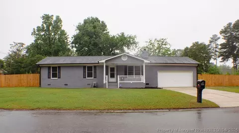 631 Garfield Dr, Fayetteville, NC 28303