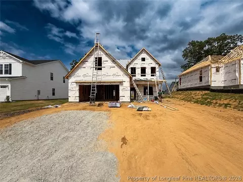 517 Brickendon Ln, Raeford, NC 28376