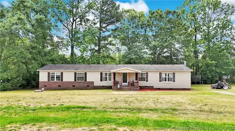 246 Farmhouse Ct, Sanford, NC 27332