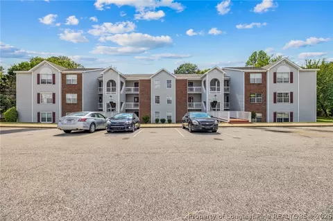 225 Waterdown Dr #8, Fayetteville, NC 28314