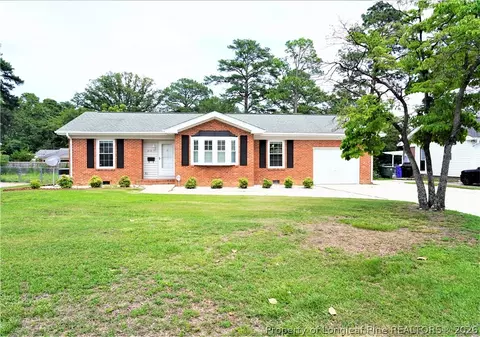 319 Whitney Dr, Fayetteville, NC 28303