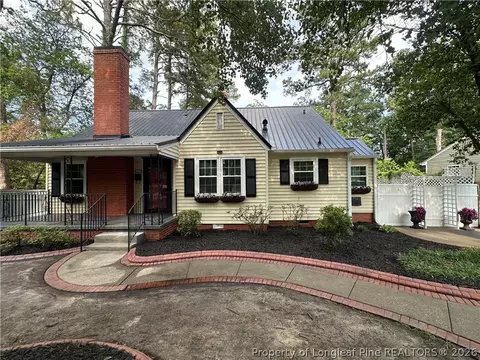 550 Pearl St, Fayetteville, NC 28303