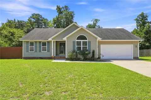 5527 Ballentine St, Hope Mills, NC 28348