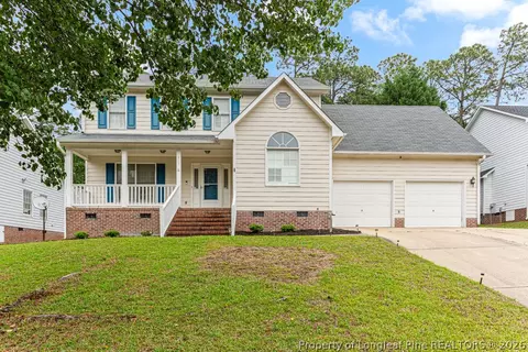 817 Larkspur Dr, Fayetteville, NC 28311