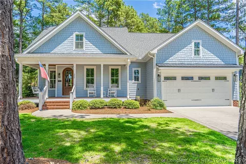 380 Lake Forest Dr, Pinehurst, NC 28374