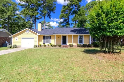 888 Santiato Dr, Fayetteville, NC 28314