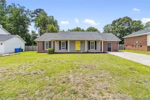 7820 Loxley Dr, Fayetteville, NC 28314