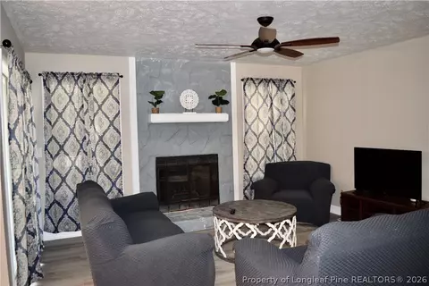 6809 Willowbrook Dr #1, Fayetteville, NC 28314