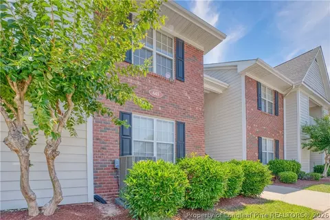 645 Brandermill Rd #101, Fayetteville, NC 28314