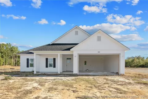 300 Cambray Downs Ct, Raeford, NC 28376