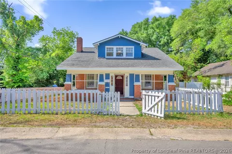 1101 Branson St, Fayetteville, NC 28305