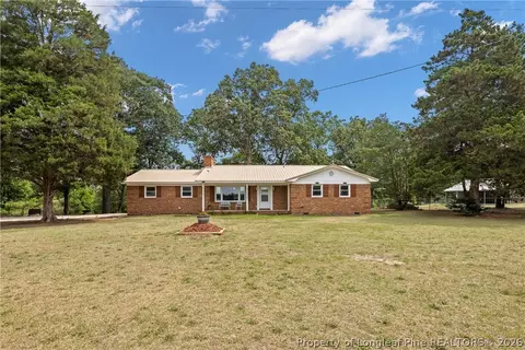 113 Lakeview Dr, Red Springs, NC 28377