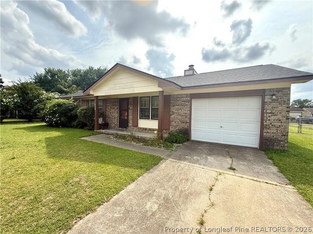 1028 Quailwood Dr, Fayetteville, NC 28314