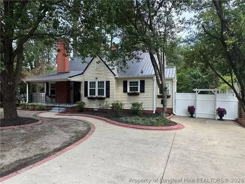 550 Pearl St, Fayetteville, NC 28303