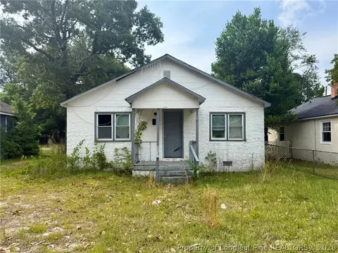 306 Wilson Ave, Spring Lake, NC 28390