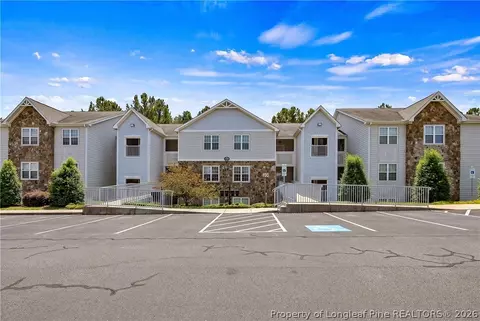158 Gallery Dr #302, Spring Lake, NC 28390