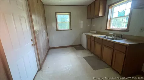 7441 3rd St, Wade, NC 28395 photo 6