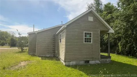7441 3rd St, Wade, NC 28395 photo 2