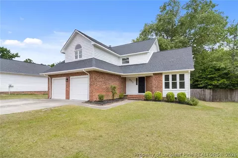 955 Pepperwood Dr, Fayetteville, NC 28311