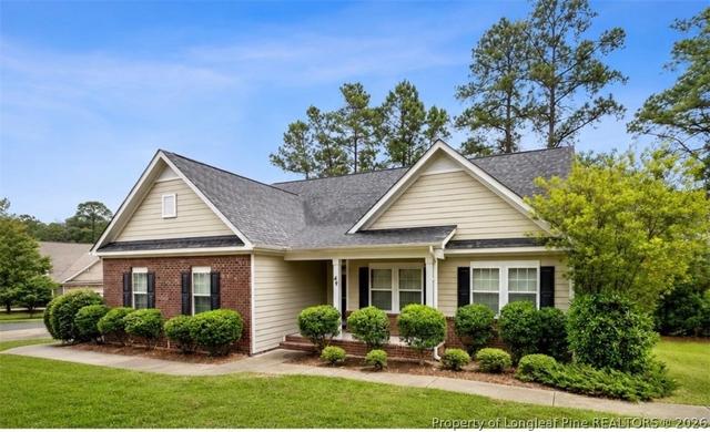 49 Spring Pond Ln, Spring Lake, NC 28390
