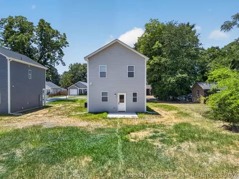 Exterior - 1019 E Harnett St, Dunn, NC 28334 photo 4 of 4