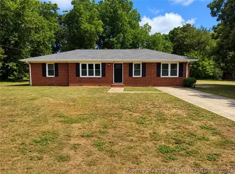 710 Tupelo Cir, Fayetteville, NC 28304