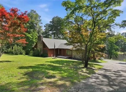 2107 Pinewood Ter, Fayetteville, NC 28304
