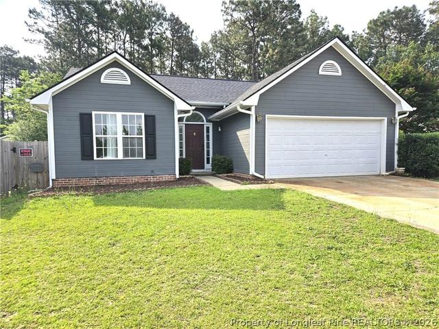 111 Longleaf Pines Dr, Raeford, NC 28376