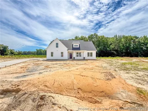 6516 Madelyn Dr, Wade, NC 28395