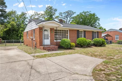 1910 Ireland Dr, Fayetteville, NC 28304