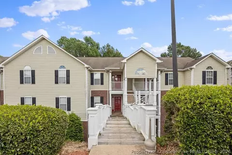410 Bubble Creek Ct #4, Fayetteville, NC 28311