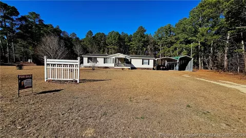 2156 Maxton St, Autryville, NC 28318
